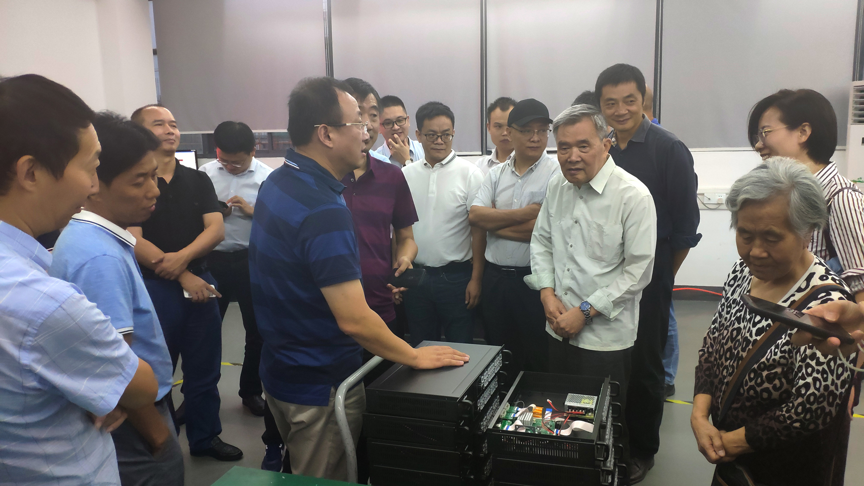 201910091438318807 NG28-不凡成就非凡,相信品牌的力量